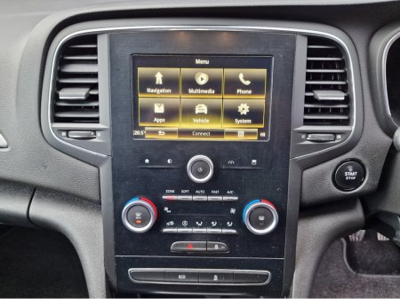 2017 Renault Megane LOW MILEAGE-1.2 DYNAMIQUE-HIGH SPEC €10,950 thumbnail