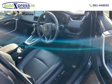 2020 Toyota Rav4 - thumbnail 8