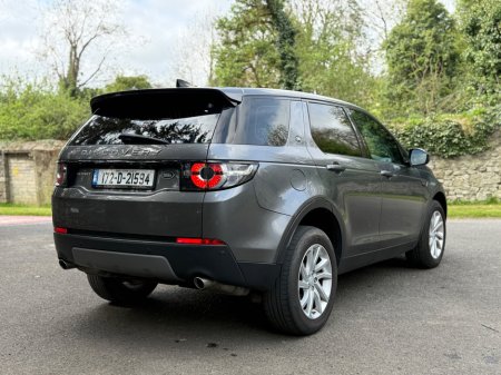 2017 Land Rover Discovery Sport - thumbnail 4