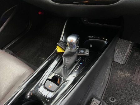 2018 Toyota C-HR 1.8 HYBRID // SERVICE HISTORY // 18" DIAMOND CUT ALLOYS // ADAPTIVE CRUISE CONTROL €17,750 thumbnail