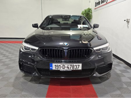 2019 BMW 5 Series - view 2