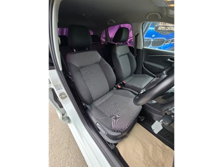 2016 Volkswagen Polo - thumbnail 12