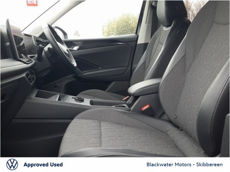 2025 Volkswagen Tiguan - thumbnail 4