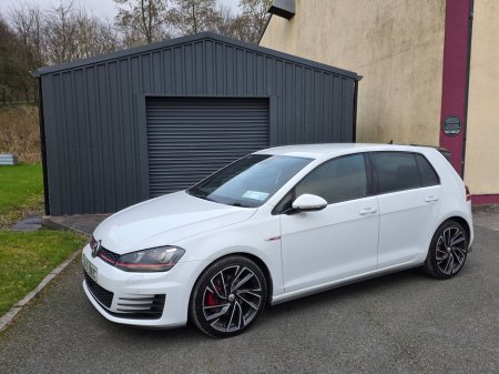 2016 Volkswagen Golf - thumbnail 4