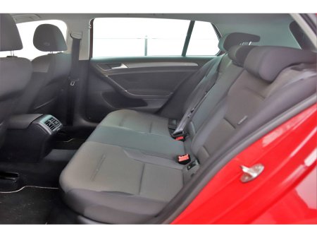 2019 Volkswagen Golf - thumbnail 16