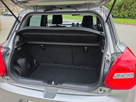 2018 Suzuki Swift 1.2 GLX Automatic €13,950 thumbnail