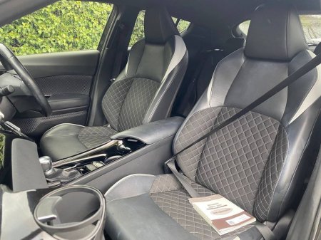 2019 Toyota C-HR - thumbnail 6