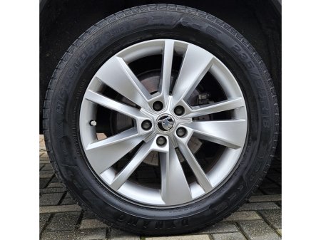 2017 Skoda Kodiaq AMBITION 2.0 TDI 150HP DSG 7 SEATER AUTOMATIC €23,950 thumbnail