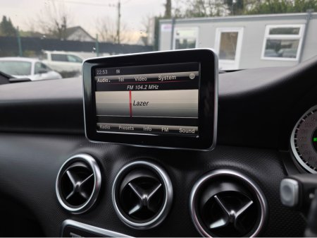 2013 Mercedes-Benz A Class A180 AMG INTERIOR HALF LEATHER SEATS / HI SPEC / SYSTEM LOW ROAD TAX BAND / SIMI DEALER thumbnail