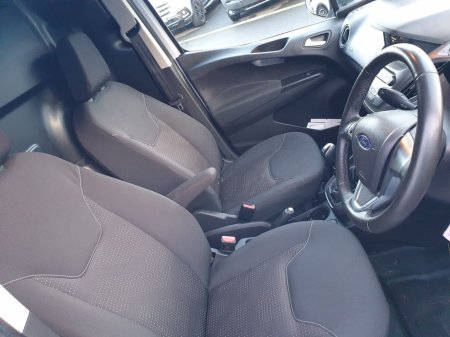 2022 Ford Transit Courier Trend 1.5TD 100PS M6 3DR €12,000 thumbnail