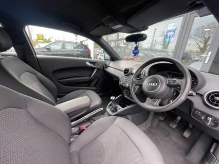 2011 Audi A1 - thumbnail 7