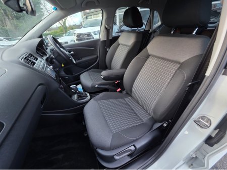 2016 Volkswagen Polo ( 162 REG 1.2 TSI PRIVACY GLASS ALLOYS REV CAMERA MULTIFUNCTION STEERING WHEEL LOW TAX BAND €13,500 thumbnail