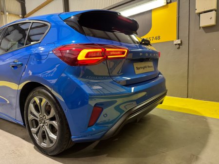 2023 Ford Focus - thumbnail 14