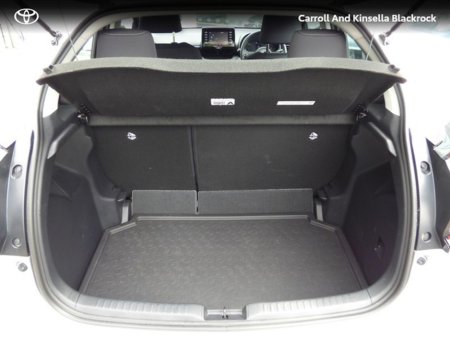 2023 Toyota Yaris Hybrid Luna €22,950 thumbnail