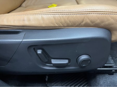 2022 Volvo XC40 €35950! 2022 VOLVO XC40 T5 RECHARGE PLUG-IN HYBRID 1.5 AUTOMATIC / CRUISE CONTROL / ELECTRIC MEMORY & HEATED SEATS / REAR HEATED SEATS / 360° PARKING CAMERA / APPLE CARPLAY / PANORAMIC SUNROOF €35,950 thumbnail