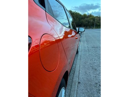 2022 Renault Clio Dynamique SCe 65 €14,000 thumbnail