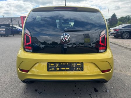 2021 Volkswagen up! R-Line