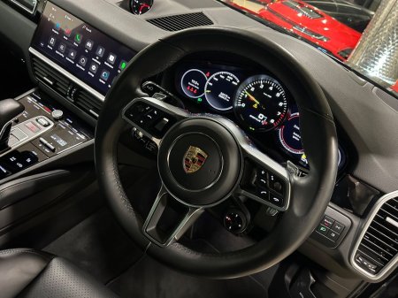 2023 Porsche Cayenne - thumbnail 32