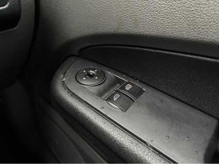 2008 Ford Focus STYLE 1.6 100PS 4DR €1,950 thumbnail