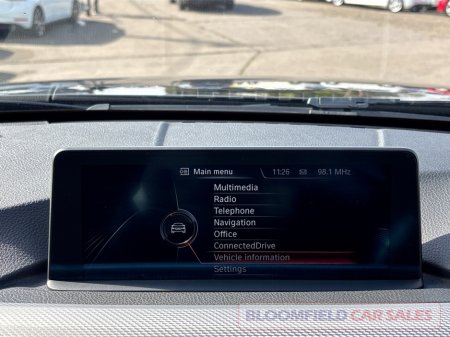 2015 BMW 3 Series - thumbnail 17