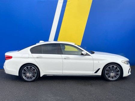 2018 BMW 5 Series 523d M-SPORT AUTO // HALF ALCANTARA M-SPORT SEATS // ADAPTIVE CRUISE CONTROL // HEADS-UP DISPLAY €28,900