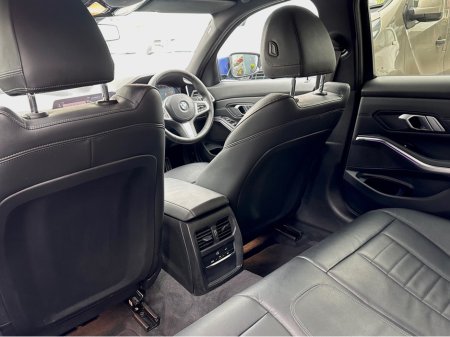 2021 BMW 3 Series - thumbnail 13