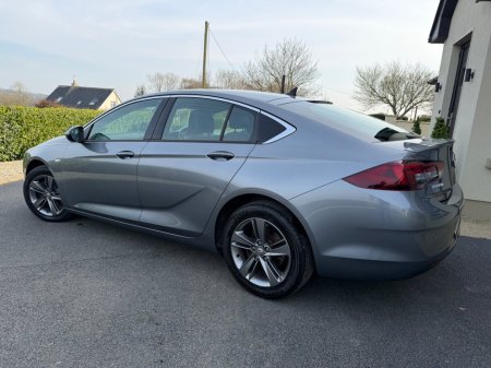 2019 Opel Insignia - thumbnail 8