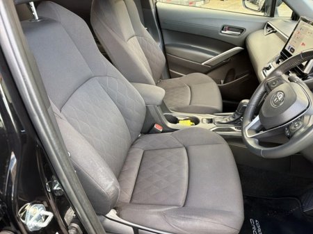 2024 Toyota Corolla Cross - thumbnail 12