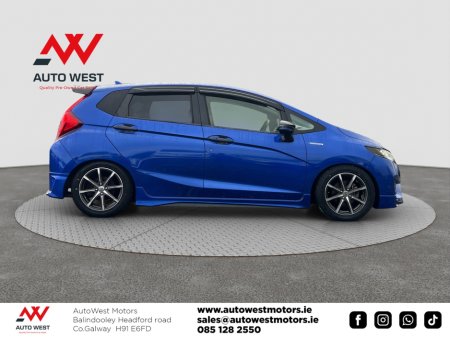2017 Honda Fit 2017 Honda Fit Sport Self Charging Hybrid Automatic €13,500 thumbnail