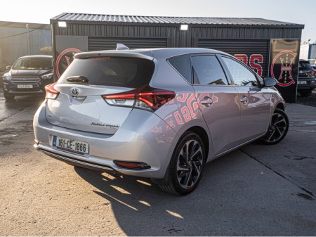 2016 Toyota Auris 2016 Auris 1.8 Hybrid/FSH/New NCT/1yr warranty €14,888