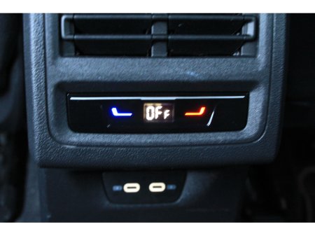 2022 Volkswagen Golf GTD 200Bhp DSG * Winter Pack €30,950 thumbnail