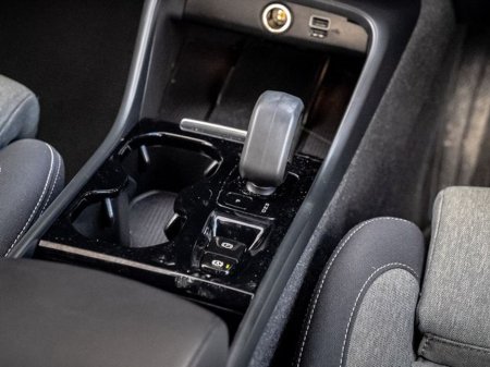 2022 Volvo XC40 RECHARGE T4 PLUS €30,950 thumbnail