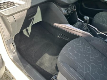 2015 Peugeot 2008 1.4 HDI Active 5DR €9,950