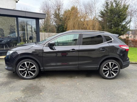 2017 Nissan Qashqai - thumbnail 3