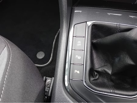 2019 Volkswagen Tiguan - thumbnail 28