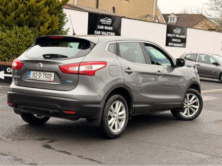 2015 Nissan Qashqai 1.5 SV E6 4DR €8,950
