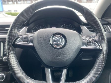 2017 Skoda Octavia - thumbnail 15