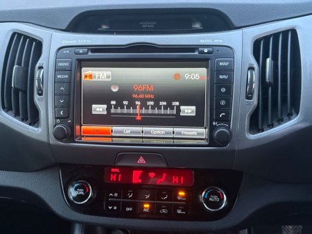 2015 Kia Sportage Platinum SE 4DR, Touch Screen Infotainment System, Sat Nav, Bluetooth, AUX Connection, Multi-Function Steering Wheel, €13,900 thumbnail