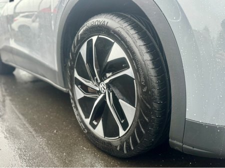 2023 Volkswagen ID.4 PRO 150 KW LIFE 77KWH  • One Owner • Big Battery • Moonstone Grey • Immaculate. €22,950 thumbnail
