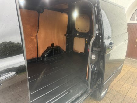 2022 Ford Transit Custom CUSTOM 300 LIMITED EDITION P/V ECOBLUE €20,850 thumbnail