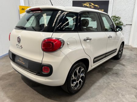 2017 Fiat 500l - thumbnail 5