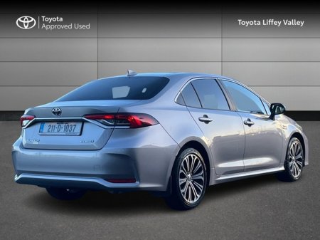 2021 Toyota Corolla LUNA SPORT 4DR SALOON AUTO €23,950 thumbnail