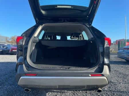 2023 Toyota Rav4 RAV4 HYBRID LUNA €41,500 thumbnail