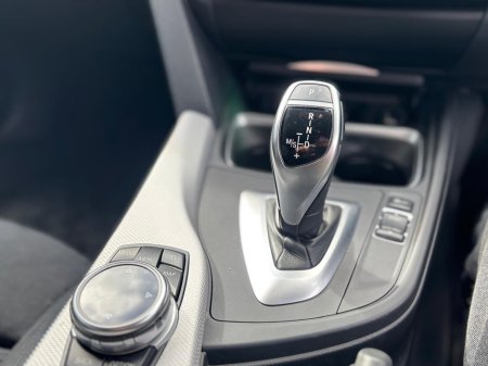 2014 BMW 3 Series - thumbnail 7