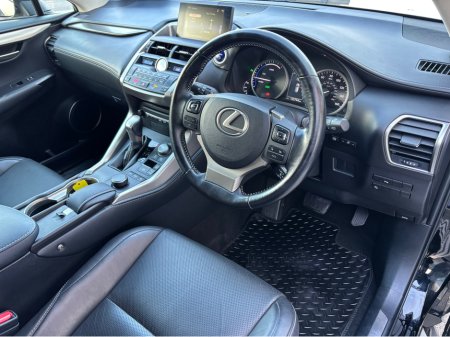 2017 Lexus NX 300 h - thumbnail 11