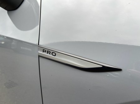 2022 Volkswagen ID.3 Pro 58kWh Life Hatchback 5dr Electric Auto (145 ps) thumbnail