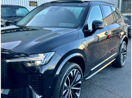 2025 Volvo XC90 + T8 PHEV AWD AUTO PLUS €78,950 thumbnail