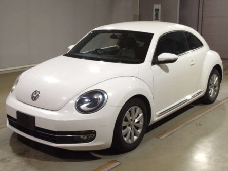 2013 Volkswagen Beetle - thumbnail 3