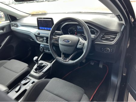 2022 Ford Focus - thumbnail 6