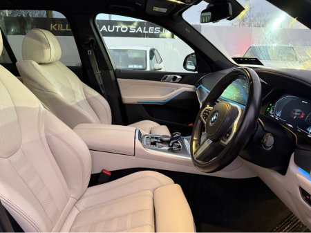 2022 BMW X5 XDRIVE45E 4DR AUTO G05H €62,950 thumbnail